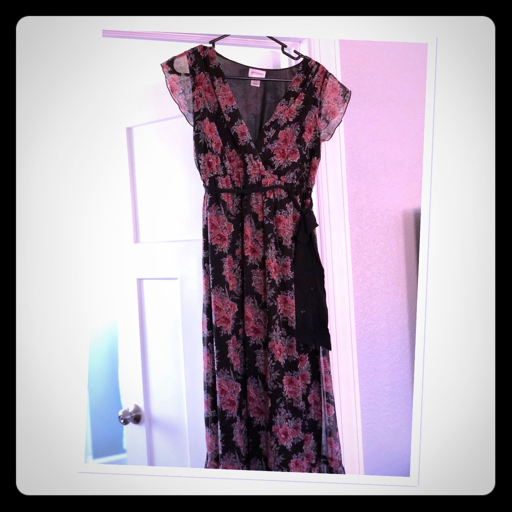 Maternity dress floral By Motherhood Small